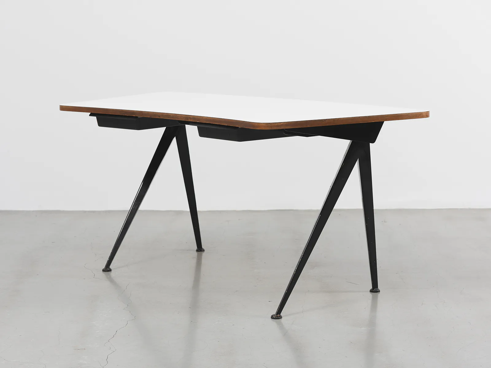JEAN PROUVÉ - Curved Direction desk, ca. 1956 JEAN PROUVÉ - Curved Direction desk, ca. 1956 – Bent sheet steel, steel tubing and laminated wood