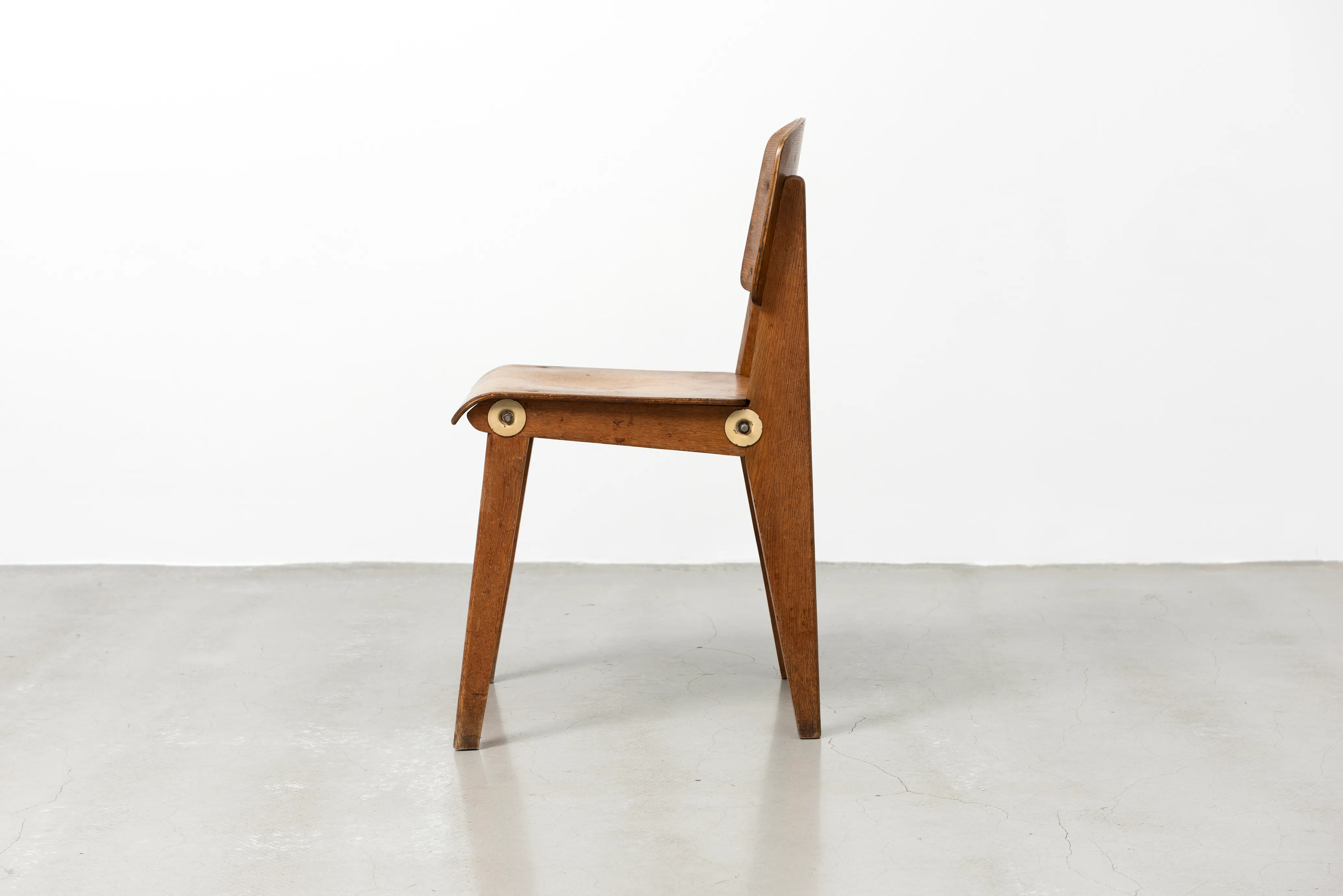 JEAN PROUVÉ - Demountable wooden chair CB 22, ca. 1951 JEAN PROUVÉ - Demountable wooden chair CB 22, ca. 1951 – Solid wood and molded plywood, steel tube