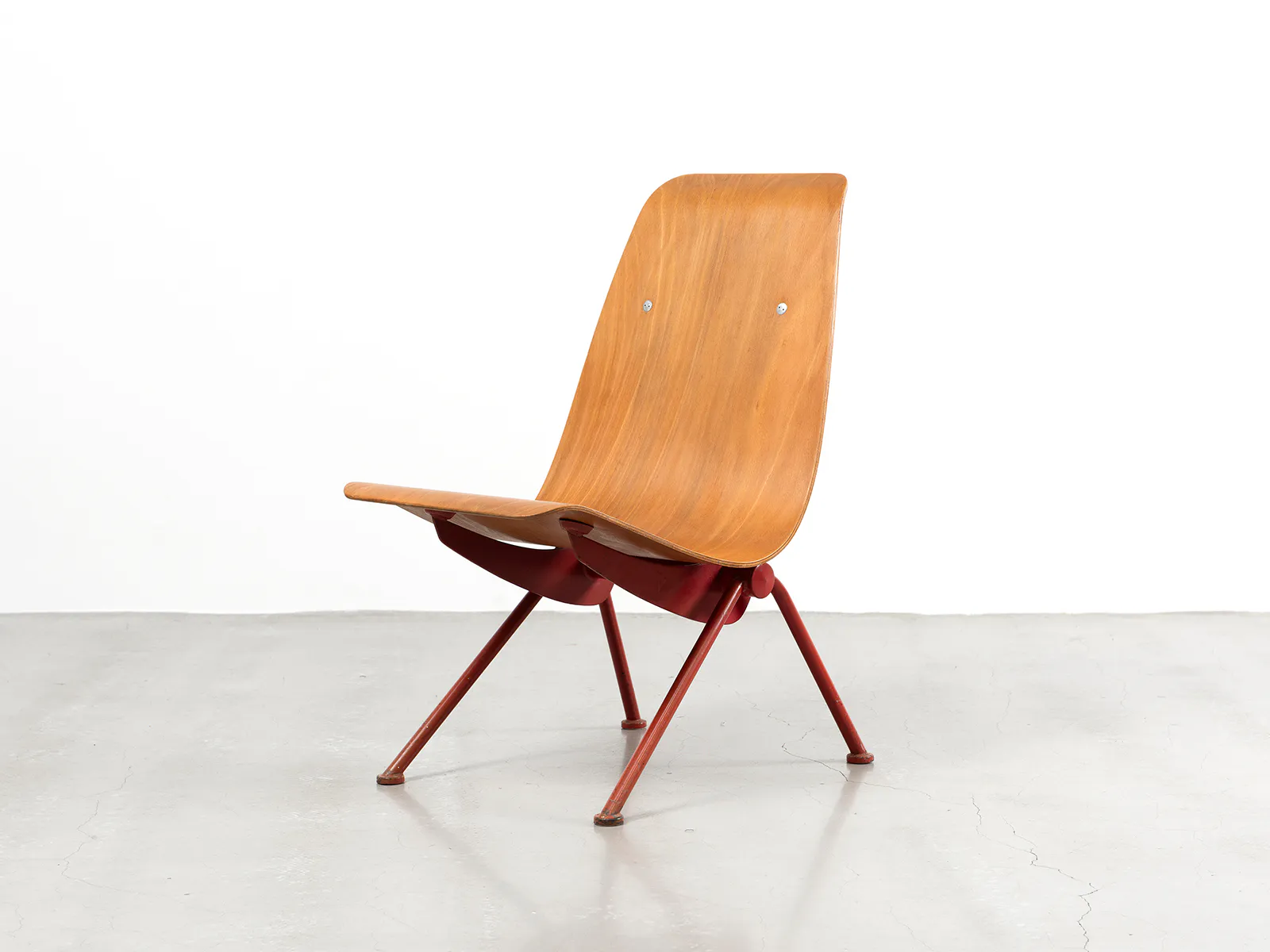 JEAN PROUVÉ - Fauteuil léger no. 356, A.K.A. Antony chair, 1955 JEAN PROUVÉ - Fauteuil léger no. 356, A.K.A. Antony chair, 1955 – Sheet steel, steel tube and molded plywood