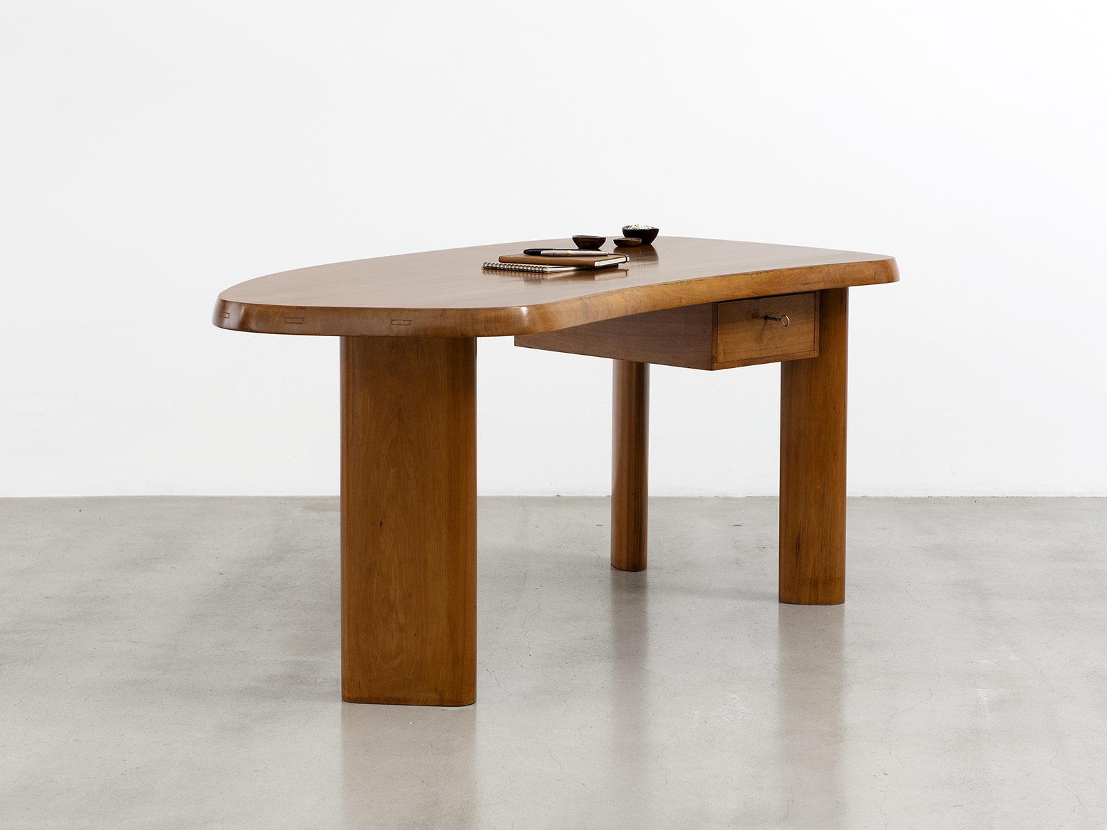 Focus on &lsquo;Free Form&rsquo; by Charlotte Perriand