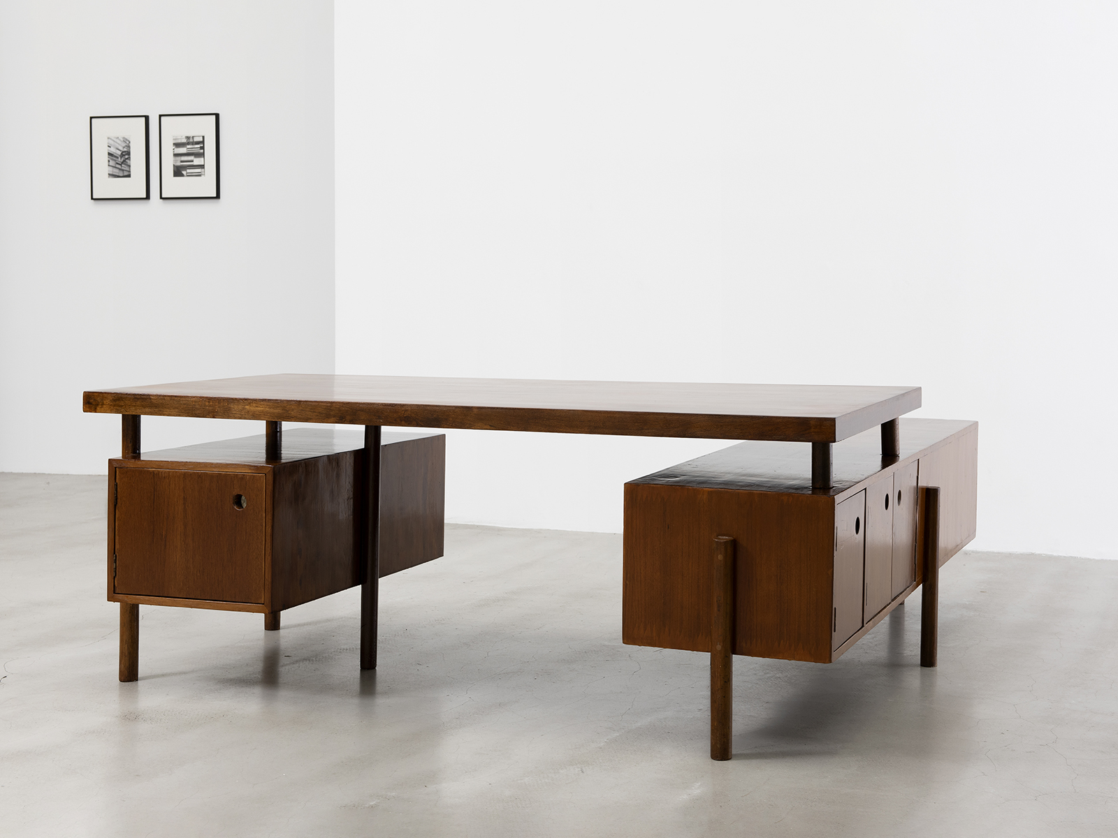 PIERRE JEANNERET - Demountable desk, ca. 1957-58 – Teak et aluminum