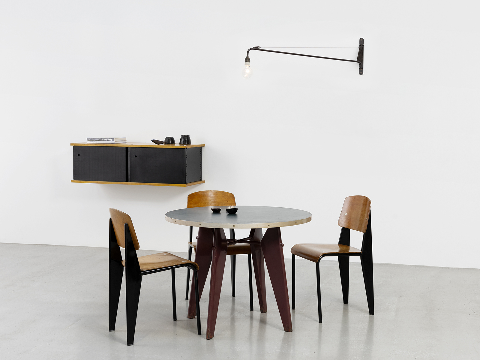 JEAN PROUVÉ - Swing-jib lamp, ca. 1952 JEAN PROUVÉ - Swing-jib lamp, ca. 1952 – Steel tube, sheet, cable